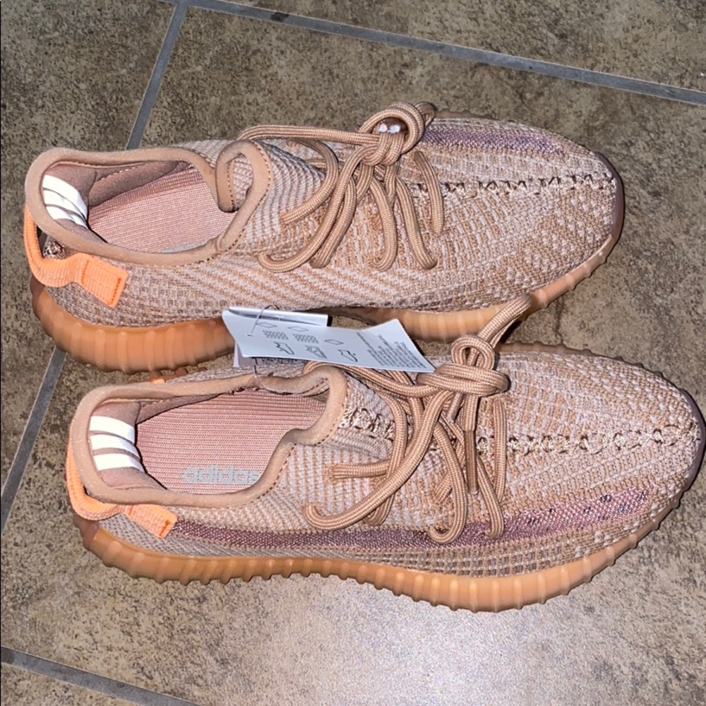 adidas Yeezy Boost 350 V2 Clay